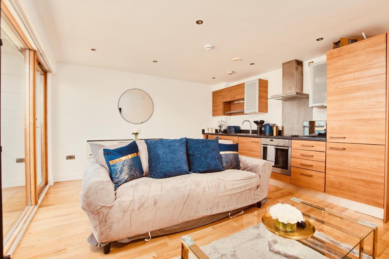 King Deluxe City Apt Large Space& Free Parking! No Balcony Leeds  Luaran gambar