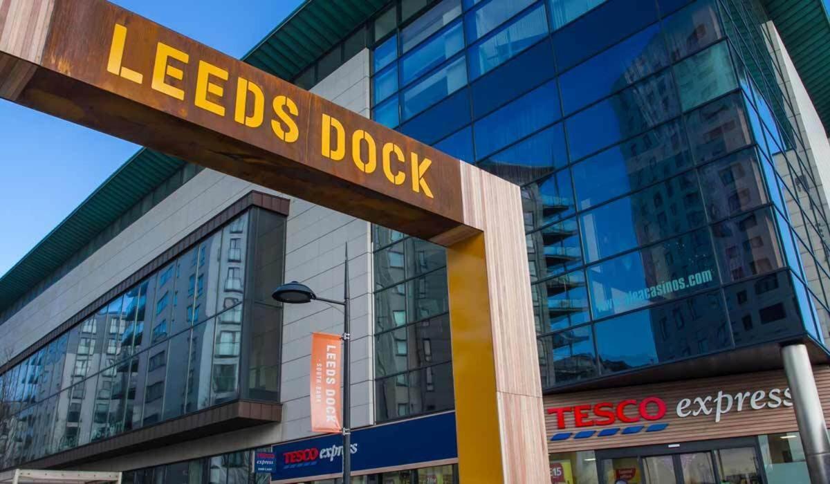 King Deluxe City Apt Large Space& Free Parking! No Balcony Leeds  Luaran gambar