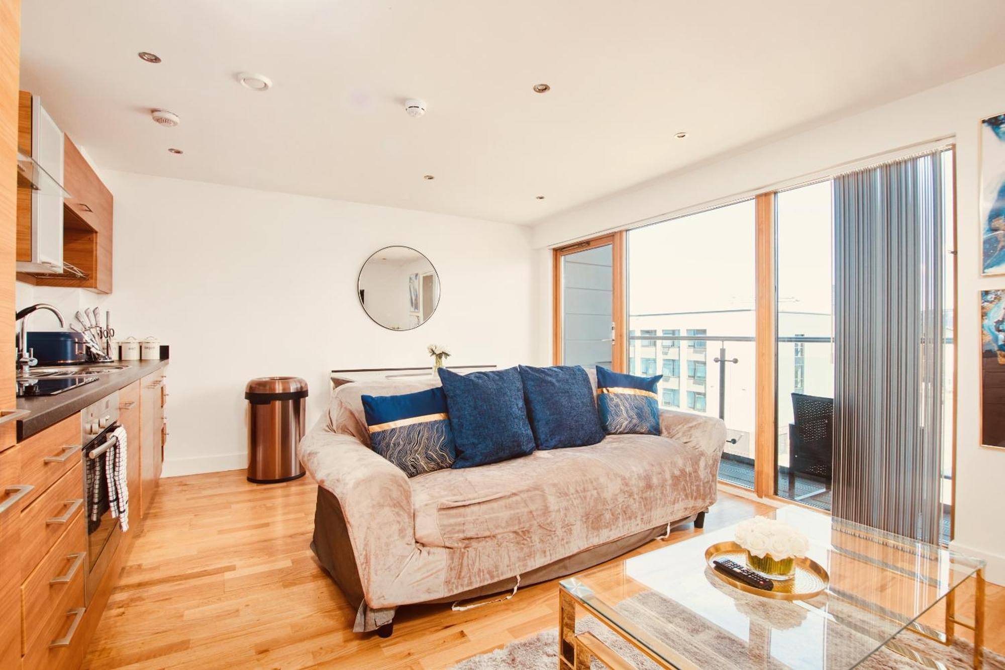 King Deluxe City Apt Large Space& Free Parking! No Balcony Leeds  Luaran gambar