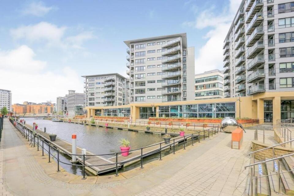King Deluxe City Apt Large Space& Free Parking! No Balcony Leeds  Luaran gambar